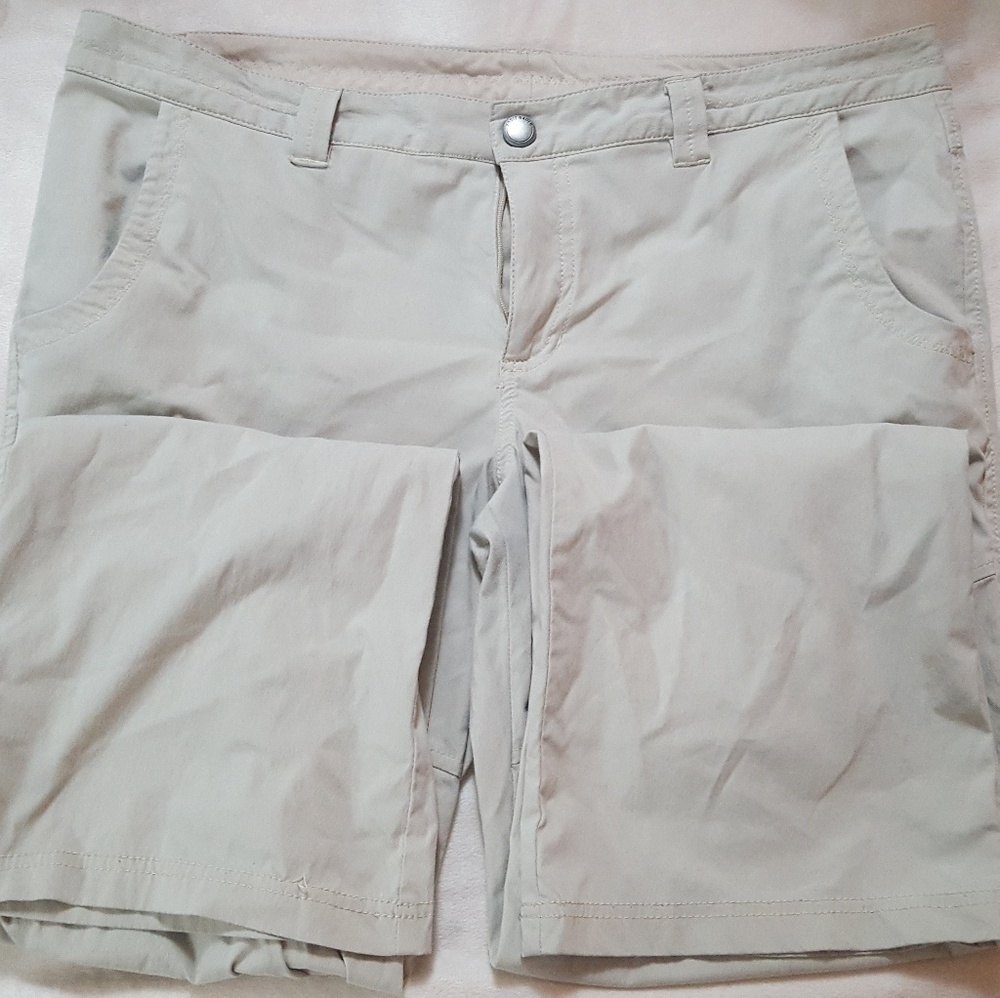 Khaki pants